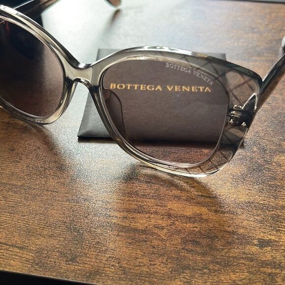 Bottega Veneta BV0198SA - Picture 6 of 8